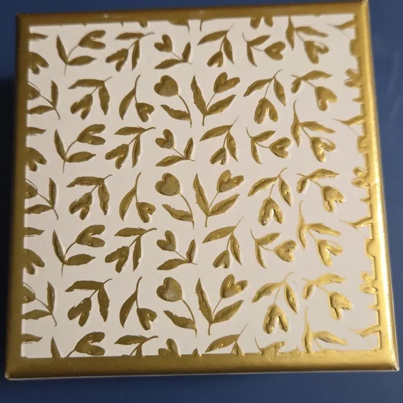 14K Gold Plated Butterfly Necklace with Butterfly Earrings NIB - Picture 3 of 4